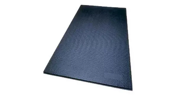 Мягкие и износостойкие резиновые маты Kraiburg Ken для комфорта коров