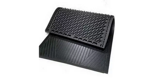 Удобный и прочный эластичный грудной упор ErgoBOARD для коров