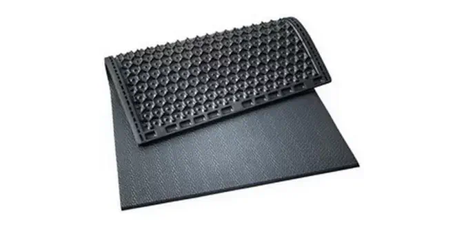 Прочные резиновые маты KKM и KKM Puzzle для комфорта коров