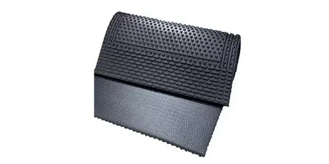 Устойчивый резиновый мат Kraiburg Lenta для оптимального комфорта коров