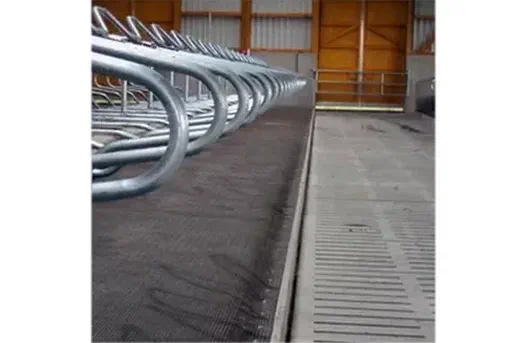 Настроенный резиновый матрас для боксов с выбором подложки